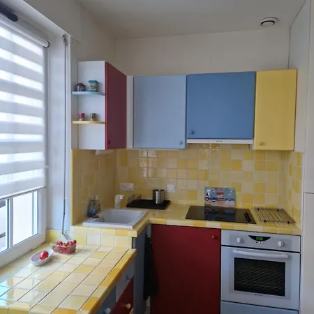 Sam Soury Apartment *